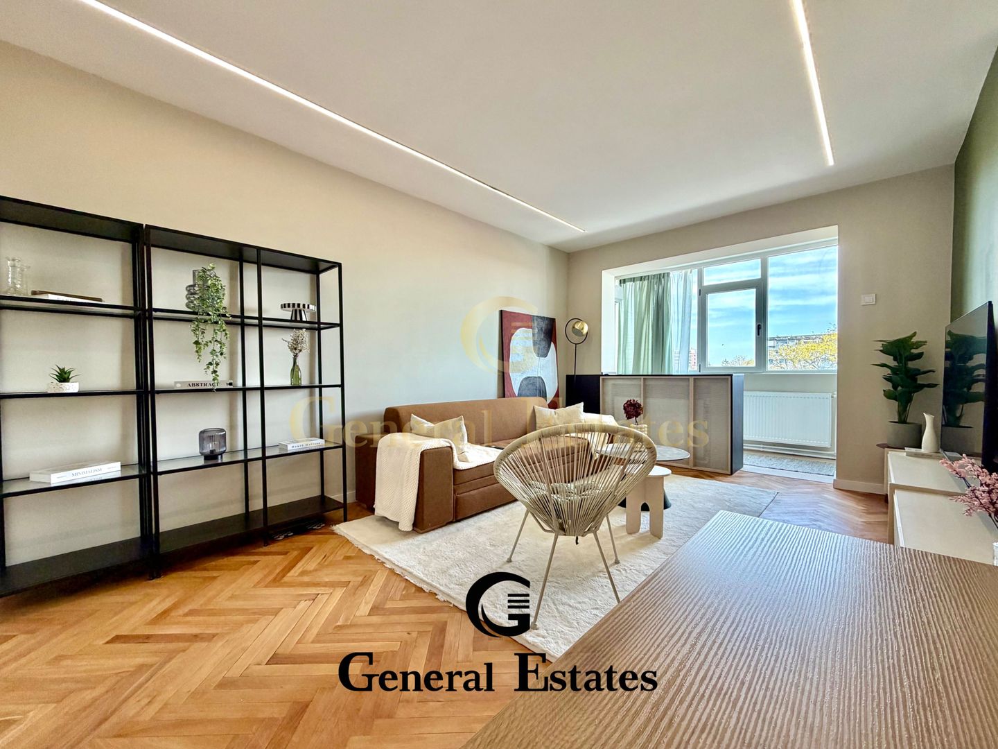 Copou | 2 Camere Decomandat | Lângă Parc | Vedere Panoramică | Renovat - Poză 3