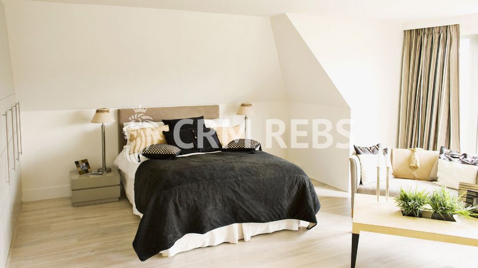 Casa cu potential de extindere de vanzare in Centru - Poză 6