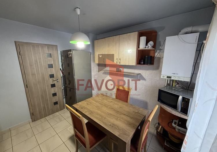 Aradului 3 camere decomandat, 2 bai, etaj 1 - Poză 6