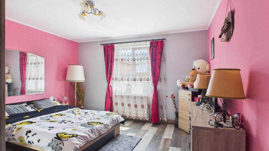 Casă spațioasă cu grădină în Topolovățu Mare - Poză 23