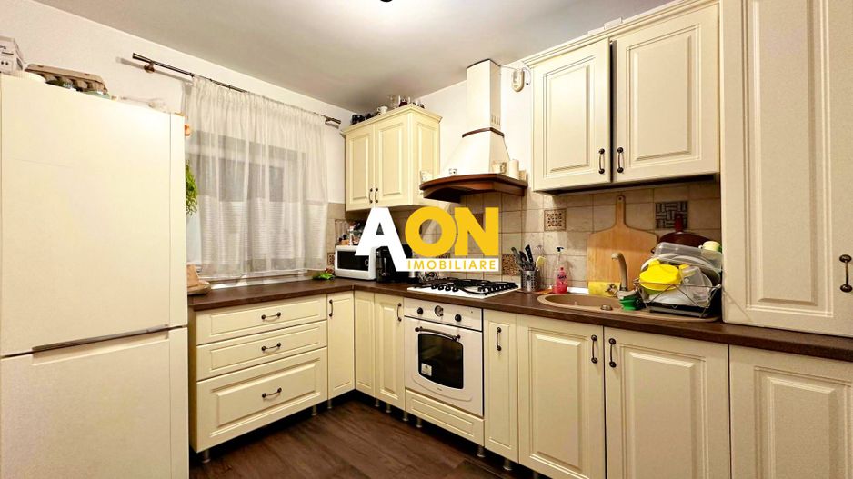 Casa 3 camere, mobilata, utilata, 220 mp teren, zona Lipoveni - Poză 5