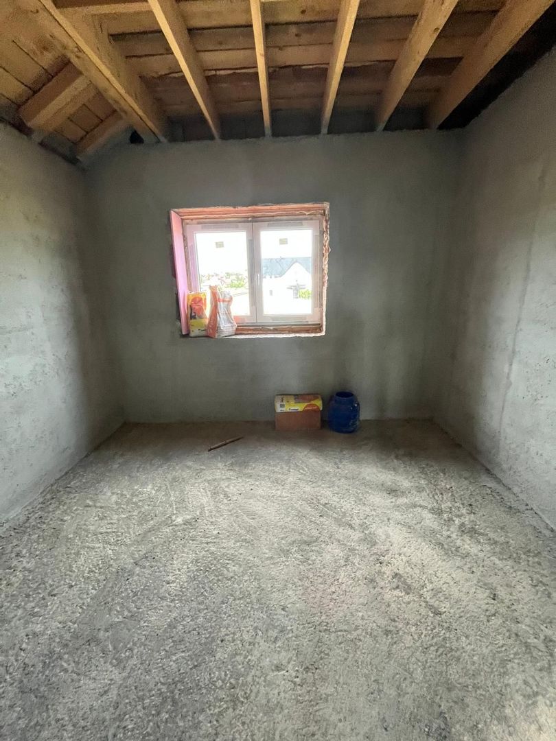 🏡 Casă de vânzare | Burdujeni | 200 mp utili | 7,7 Ari 🏡 - Poză 4