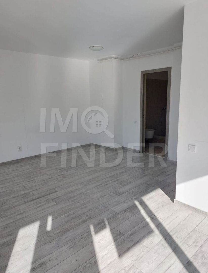 Vanzare apartament 3 camere imobil nou, zona Europa - Poză 2