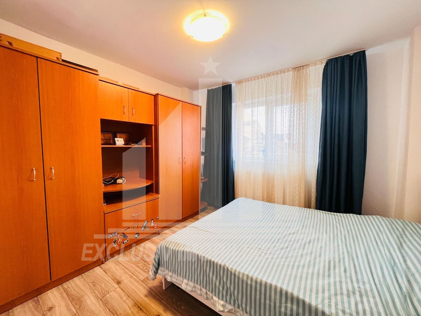 Vanzare apartament 2 camere decomandate, zona buna Cetate - Poză 3