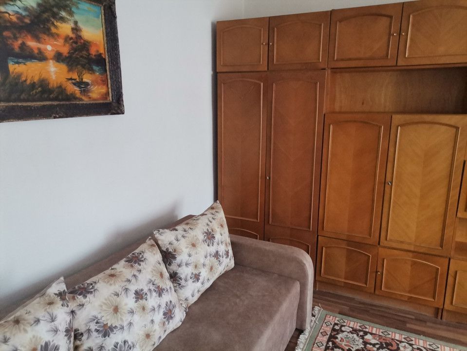 Inchiriere garsoniera decomandata, Frati Golesti, zona Mc Donalds - Poză 7