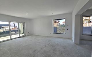 Casa Sibiu, intrare Selimbar, garaj, pivnita, curte mare - Poză 5