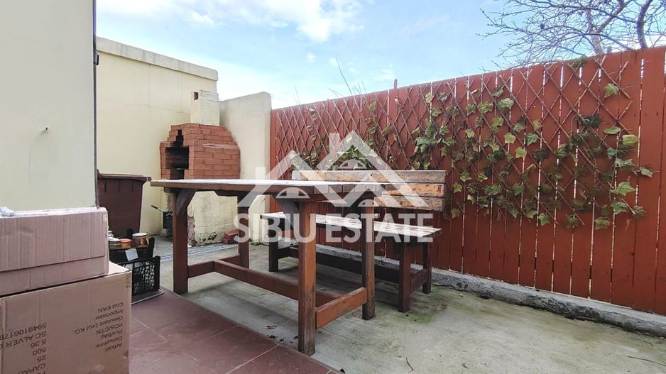 Casa de inchiriat Sibiu, 4 camere 2 bai - Poză 3