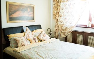 Apartament 3 camere /Zona centrala/De inchiriat - Poză 9