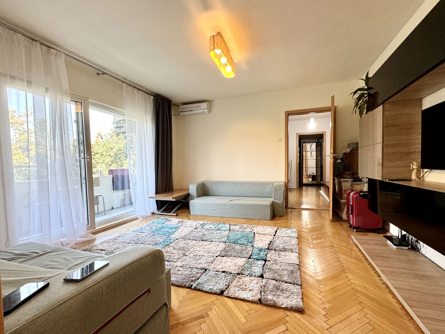 Apartament 3 camere, modern, cu terasa,  in zona Centrala-Universitate - Poză 3