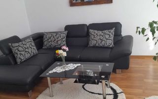 Apartament la casă in zona centrala a orasului Cisnadie - Poză 3