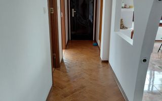 Casa P+1 zona Traian cu vedere la Brates - Poză 11