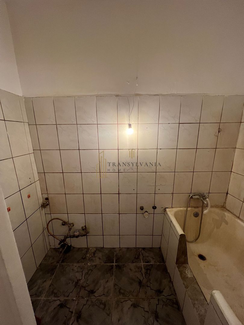 Garsoniera de vanzare, zona centrala - Poză 6