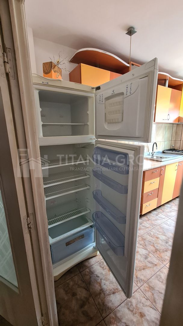 Apartament 3 camere, etaj intermediar, parcare, beci - Astra - Poză 9