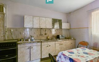 Casă modestă cu 3 camere din văiugă în Bătania - Poză 12