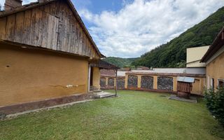 Casă rustică de vânzare în Tilișca, (Marginimea Sibiului) - Poză 11