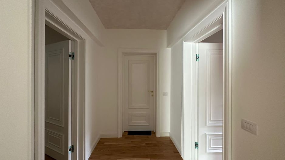 Vila Eleganta cu Piscină și Finisaje Premium în Zona Rezidentiala Iancu Nicolae - Poză 9