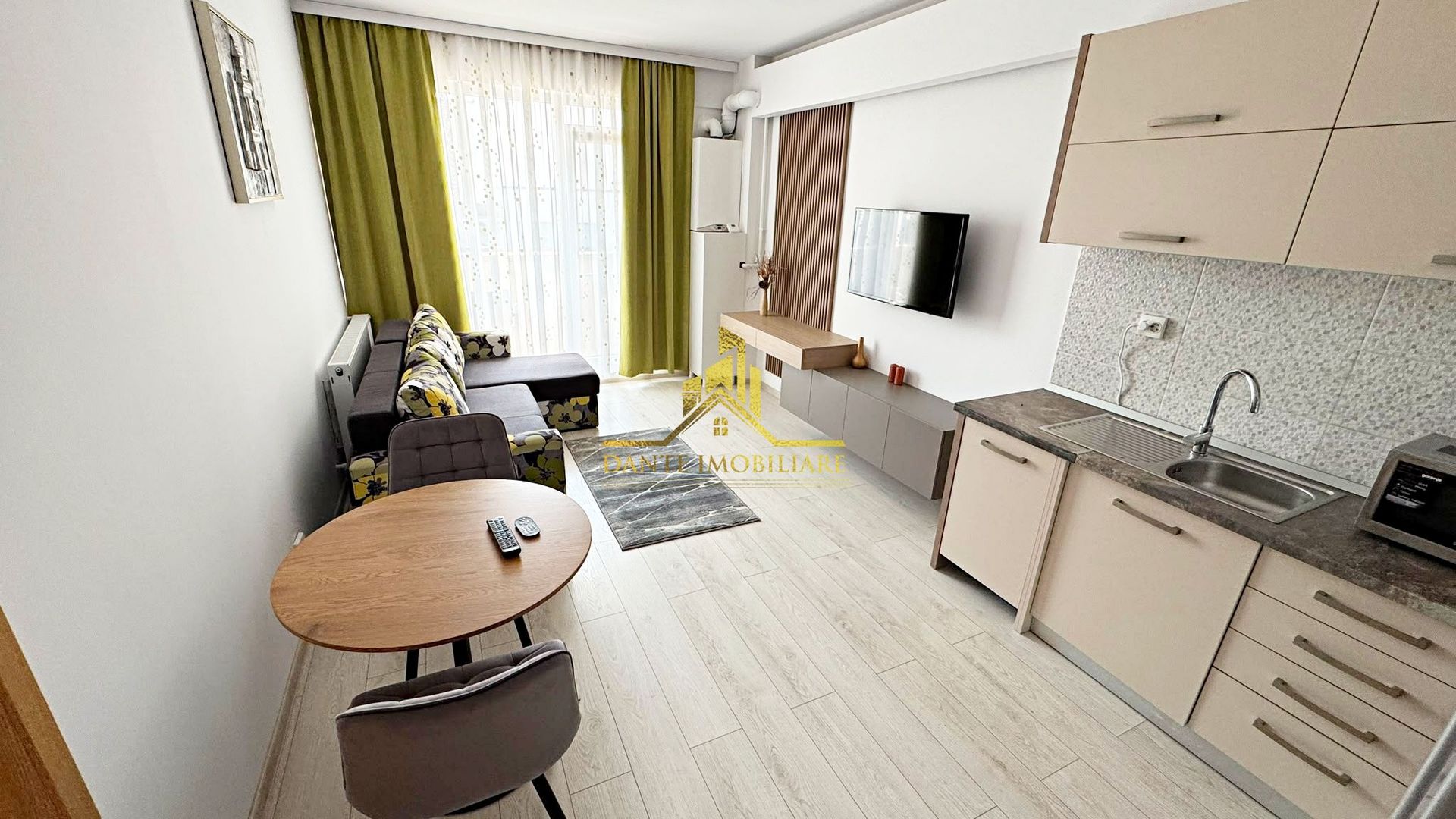 2 camere, modern, bloc nou, balcon, parcare, Centru, str Traian - Poză 9