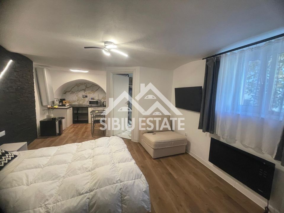 Garsonieră modernă, de vanzare, ultracentral–ideală pentru locuit sau investitie - Poză 3