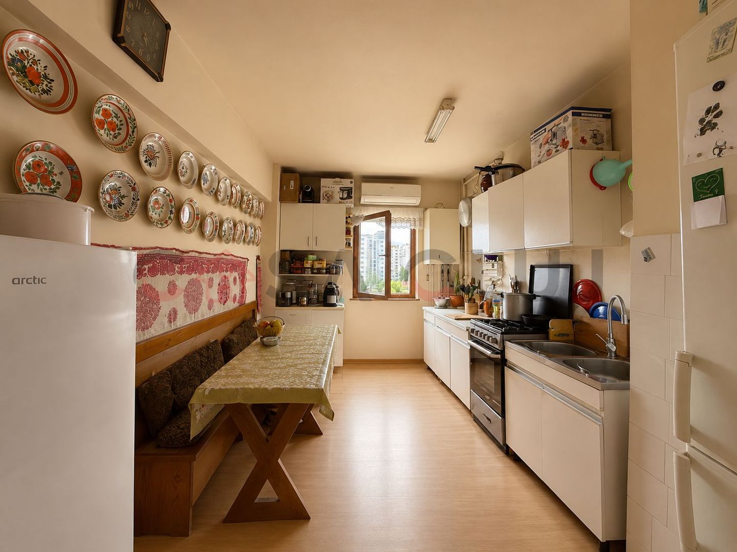 Apartament 3 camere, 2 bai, etaj intermediar, Piata Flora - Poză 4