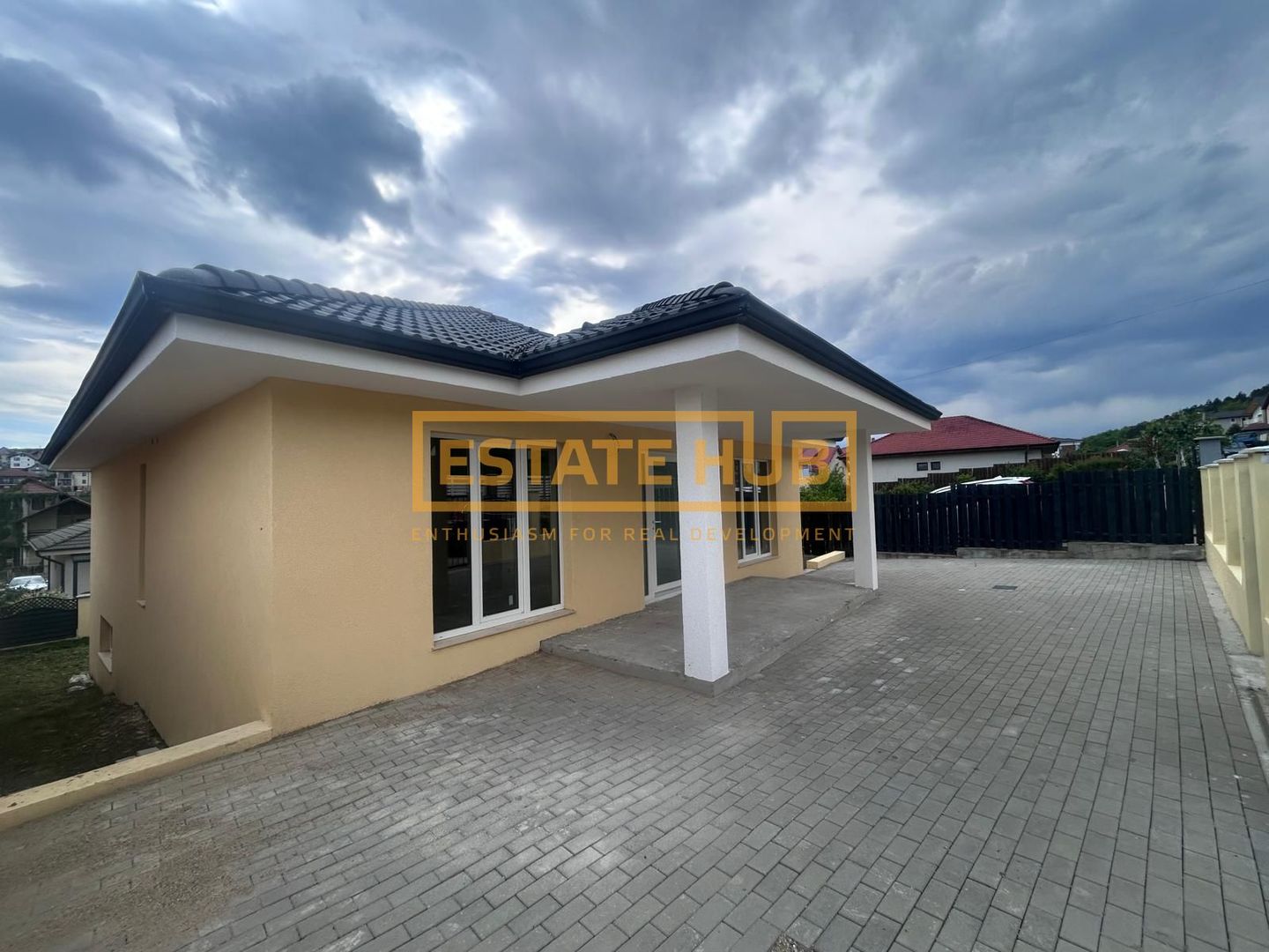 Casă pe un singur nivel, 5 camere, 400 mp teren, Apahida - Poză 9