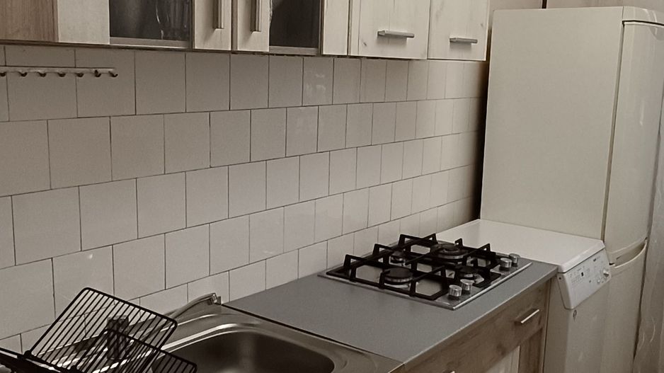 Apartament 2 camere la parter + balcon langa Spitalul Jufetean - Poză 21