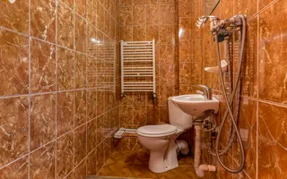 Casă pe 5 nivel–Ideală pentru Locuință, Sediu Firmă sau Investiție! - Poză 22