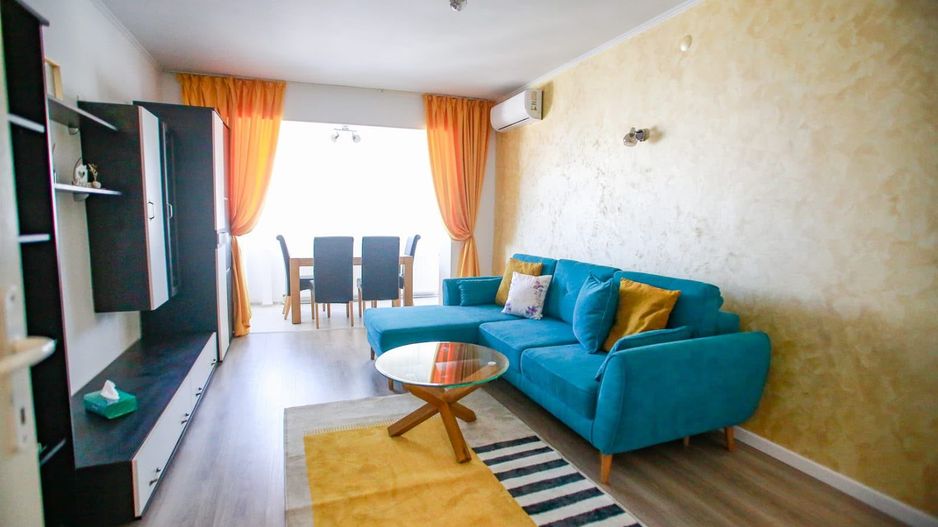 Propietar vand apartament 2 camere decomandat renovat/utilat complet - Poză 1