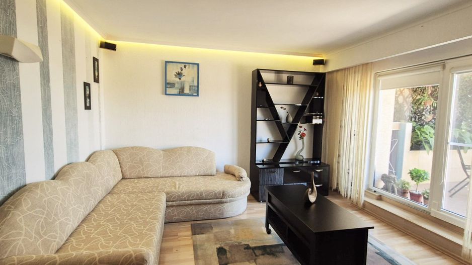COMISION 0% - Apartament 2 camere renovat, mobilat-utilat, 53mp plus terasa20mp - Poză 2