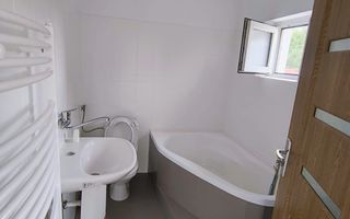 Casă cu 3 camere de vânzare, la cheie, în Unirii, Târgu Mureș - Poză 6