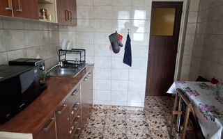 Vanzare Apartament 3 camere, parter/9, bloc reabilitat, 2 băi – Rahova Sebastian - Poză 2