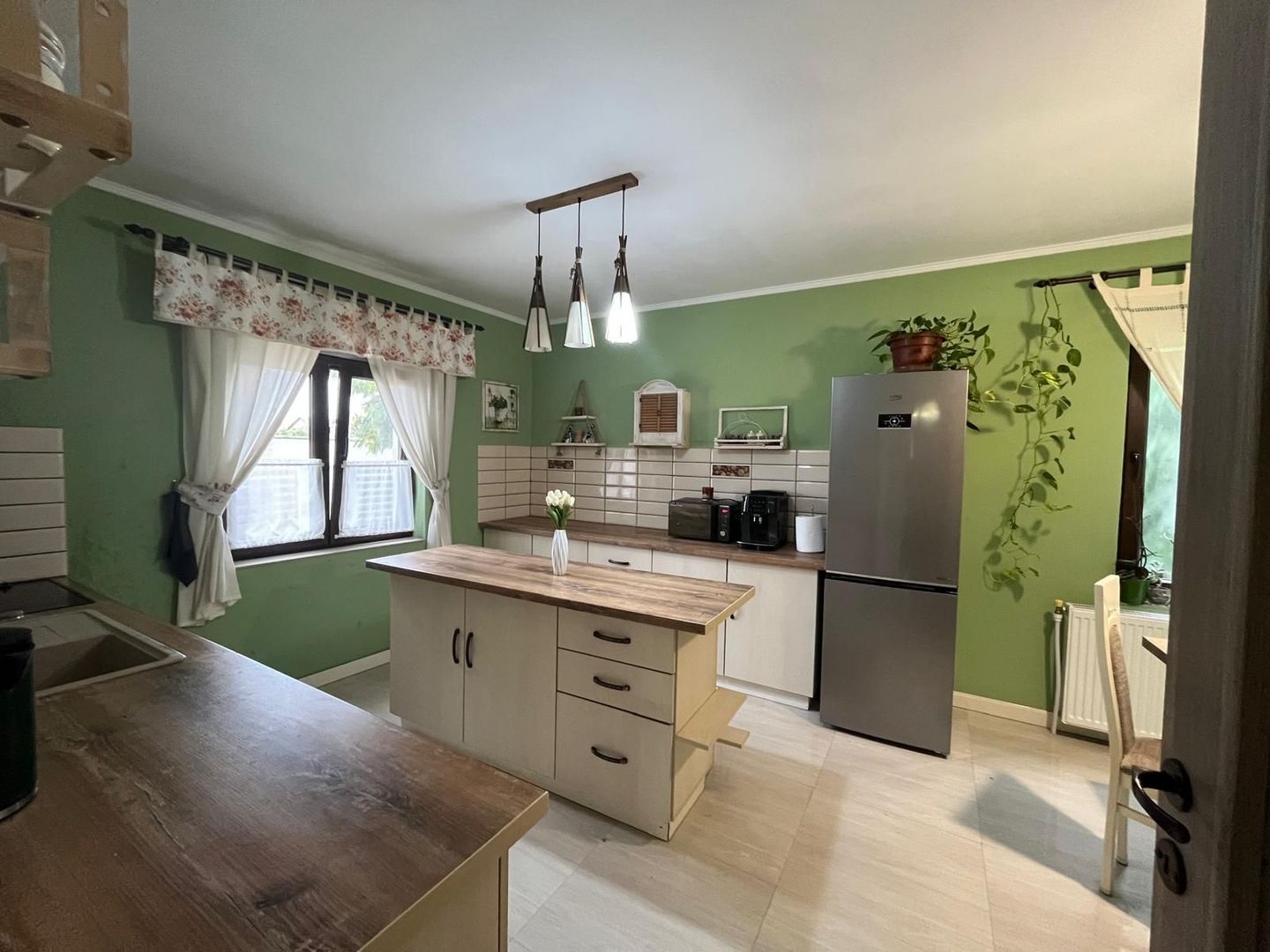 Casa modernă în Vladimirescu - Poză 15