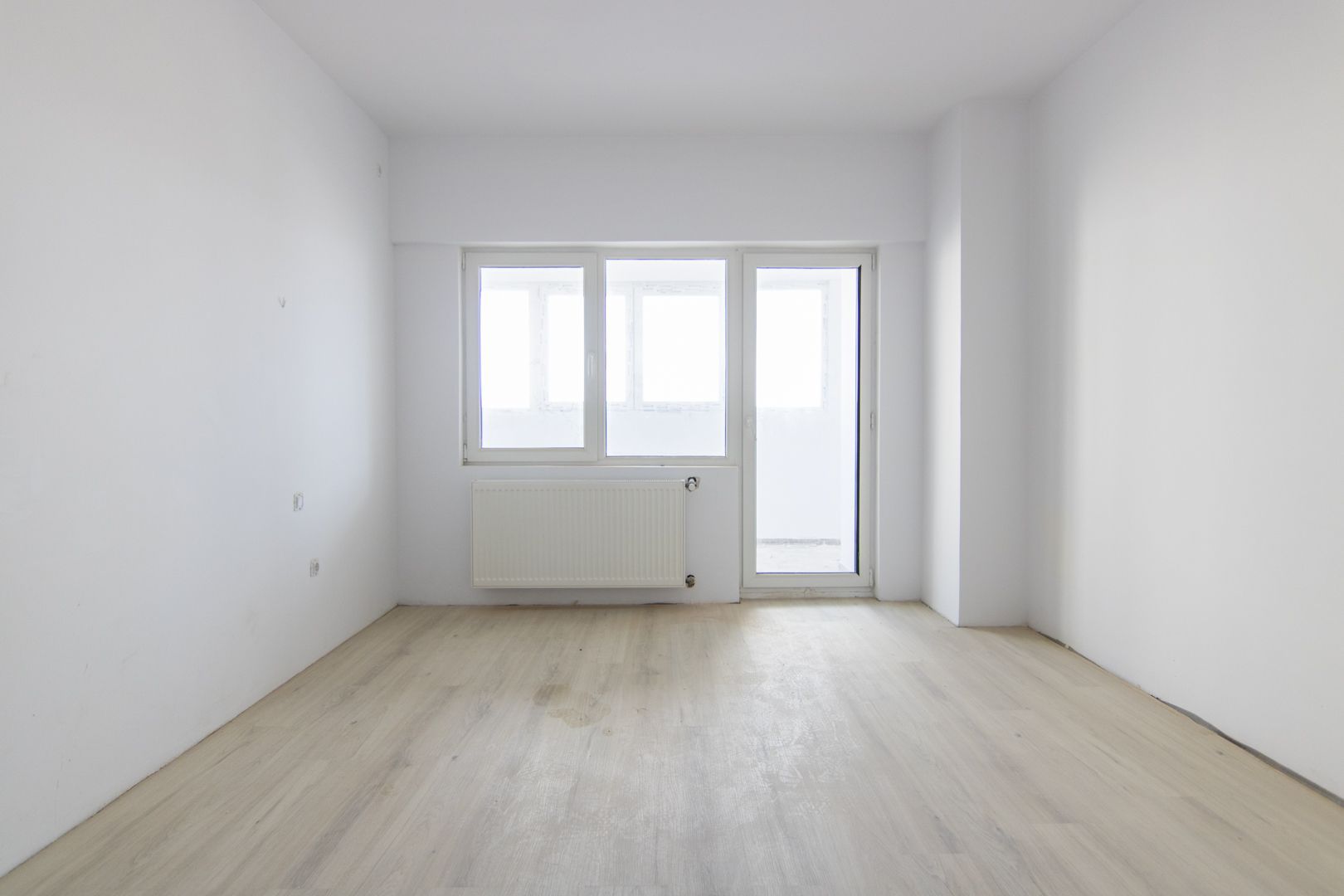 Apartament 3 camere, 112m, finisat complet, gata de mutare, parcare+boxa - Poză 1