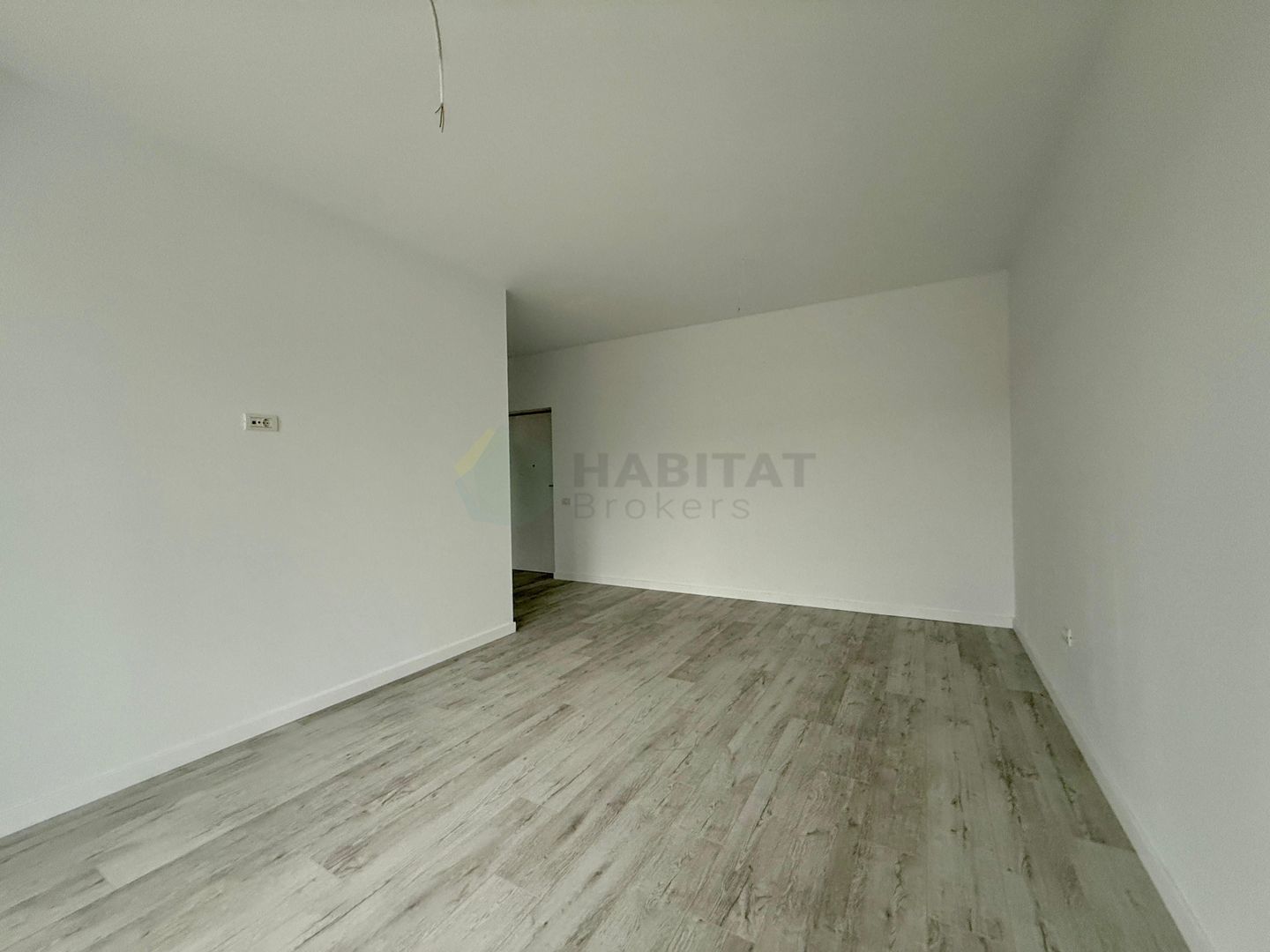 Apartament 2 camere de vânzare | City Nord Tunari | Strada 1 Decembrie - Poză 3