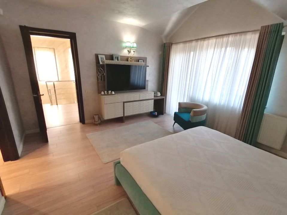 COICIU (Cod 01) Armonie și Eleganță pentru Două Generații! - Poză 28