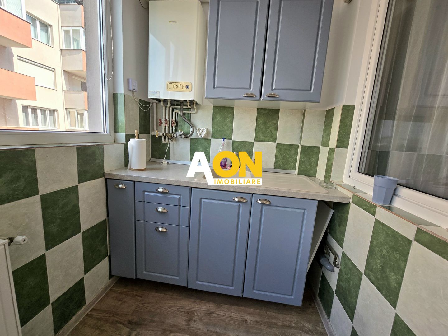 Apartament cu 3 Camere, Bloc Nou, Zona Centru - Poză 8