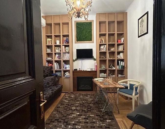 Se vinde apartament P+D in vilă interbelică, Str. Semicercului 10 - Poză 2