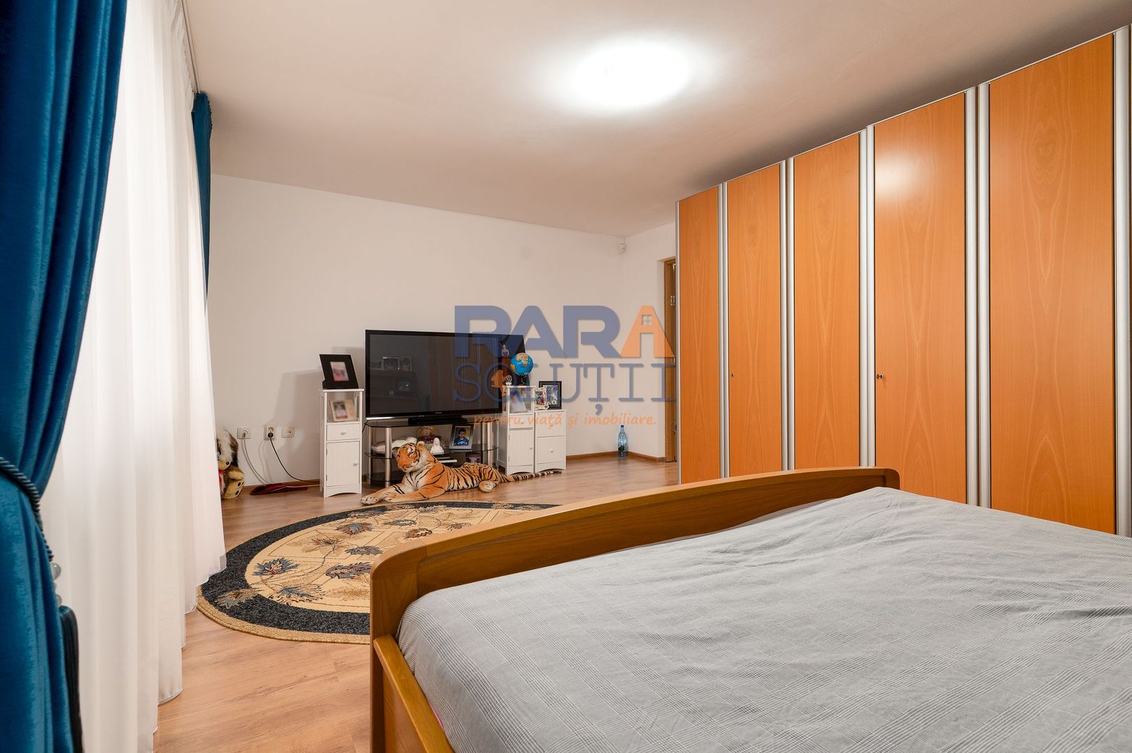 Casă 2013, teren 1366 mp, zonă centrală - Poză 13