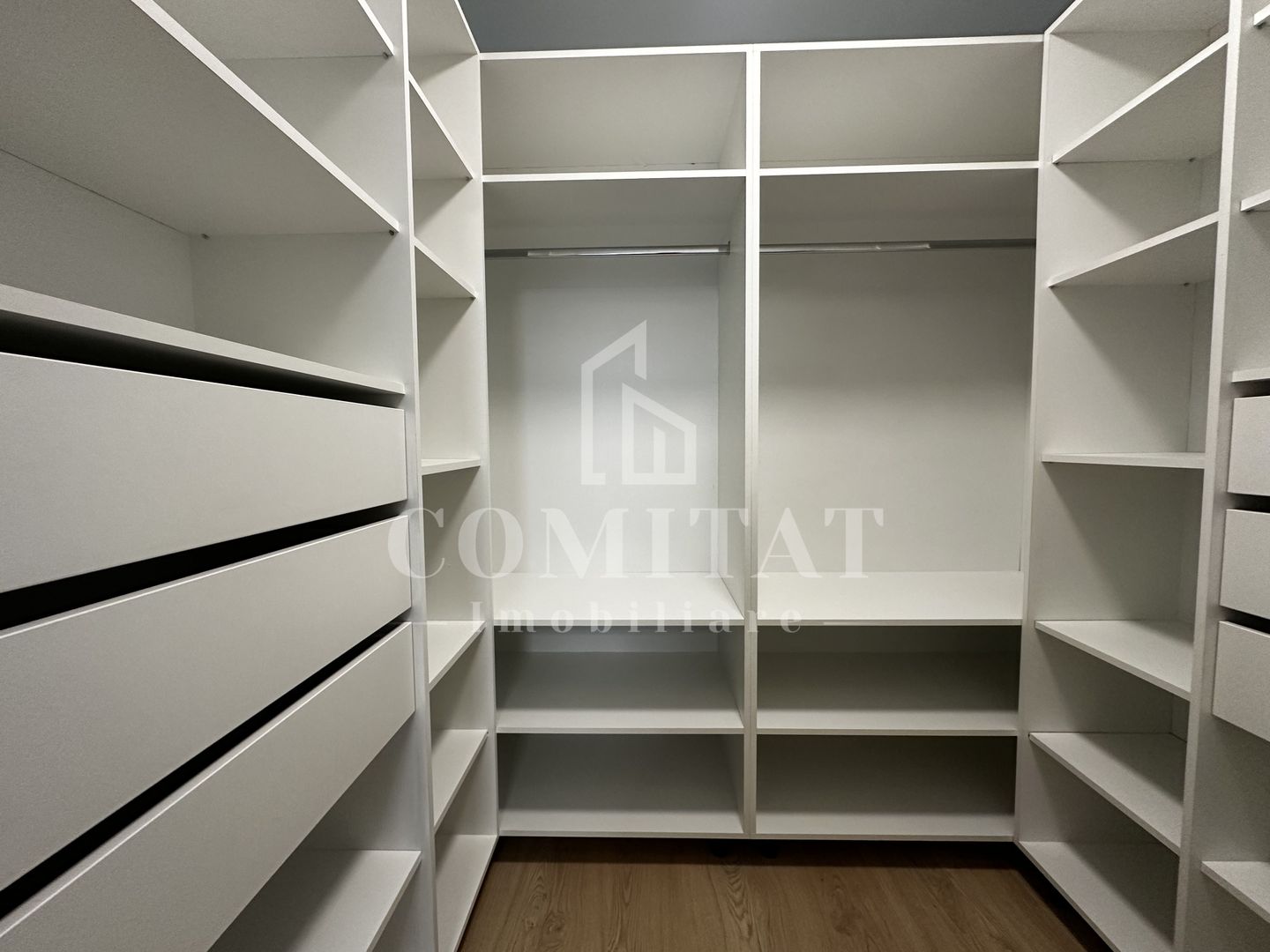 Apartament ultrafinisat | Loc de parcare | Zona Spitalului Regional - Poză 10
