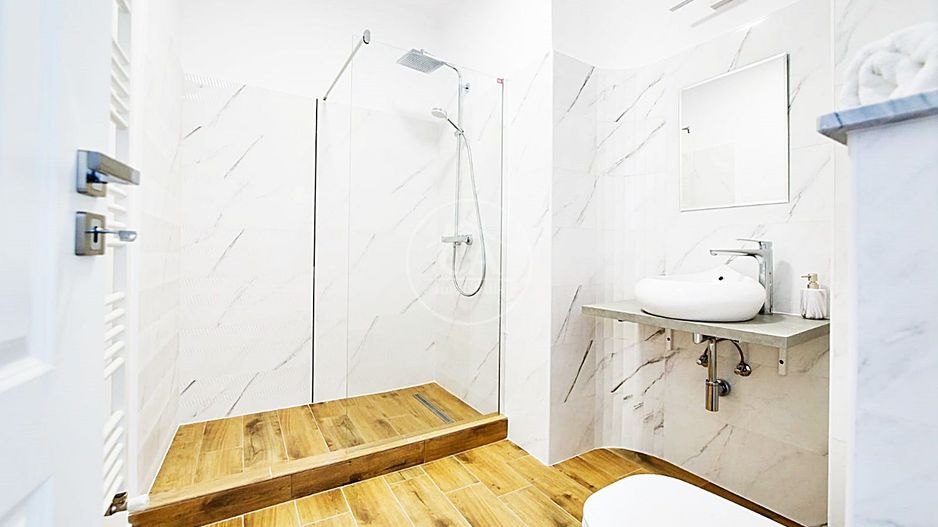 Apartament la casa, de inchiriat cu 2 camere in zona Centrala, Oradea - Poză 5