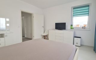 2 camere mobilat utilat priveliste deosebita cartier Tractorul - Poză 7