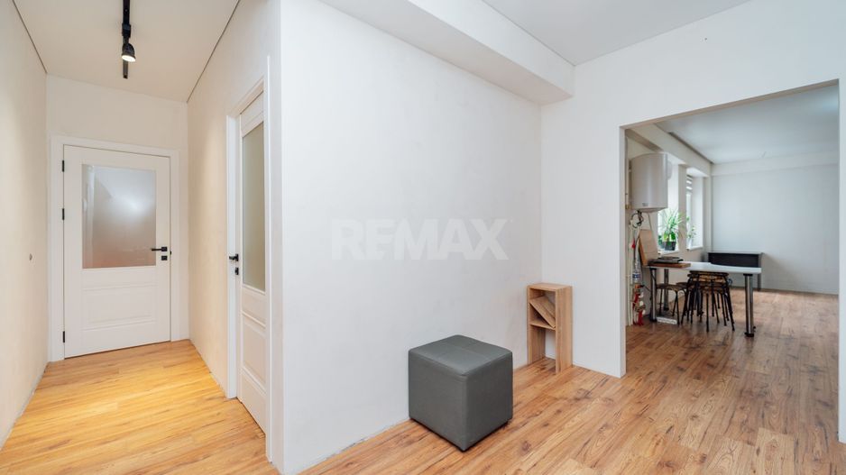 Se vinde apartament pe str. Dacia - Poză 4