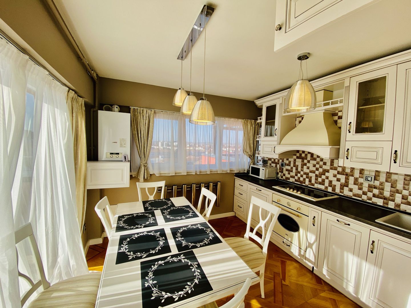 Penthouse confort lux,mobilat, utilat, garaj subteran, aer conditionat - Poză 7