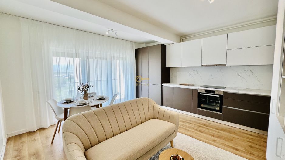 Garsoniera spatioasa LA CHEIE- Incalzire in pard, jaluzele electrice - Poză 2