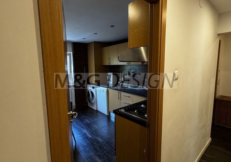 Apartament 2 camere etaj 2 cu centrala - Poză 4