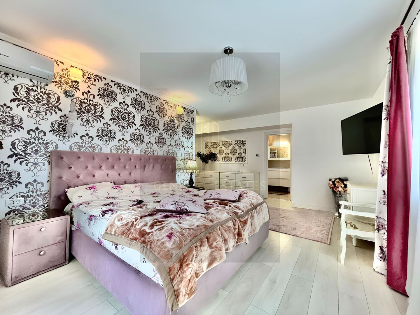 PENTHOUSE DE VIS – LUX, NATURĂ ȘI PRIVELIȘTE UNICĂ - Poză 1