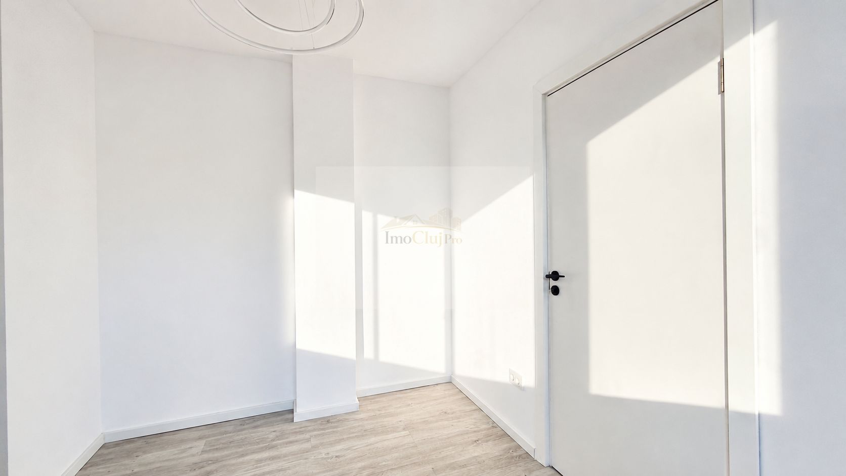 Investiție! Vânzare apartament 2 camere, terasă panoramică~zona Auchan - Poză 8