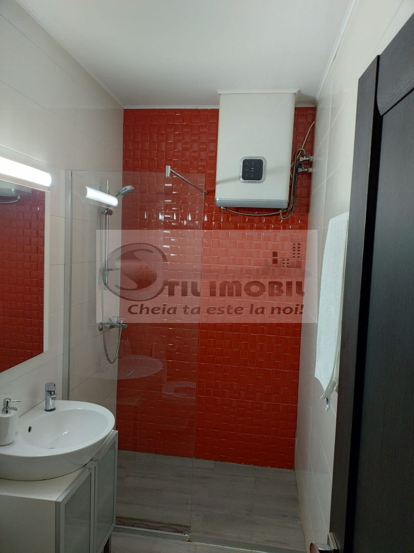 APARTAMENT  ULTRACENTRAL - MOBILAT si UTILAT - 121.000euro - Poză 11