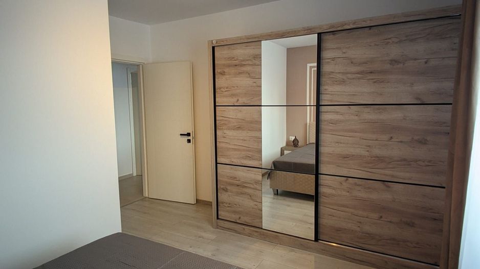 Apartament 3 camere de inchiriat - Poză 19