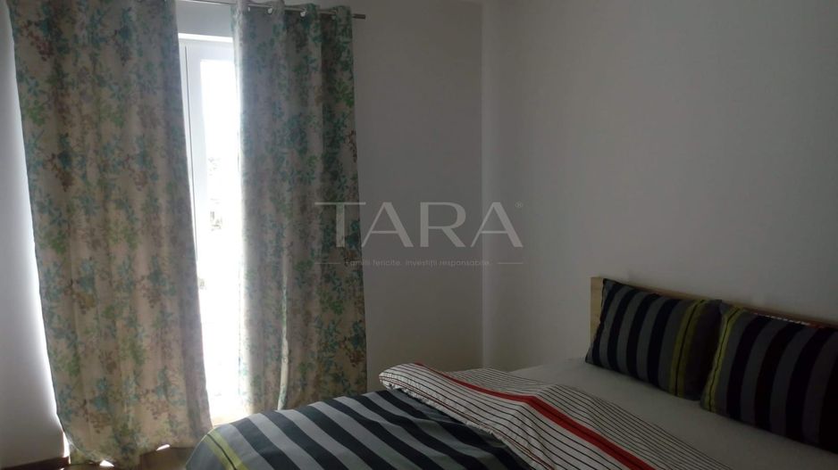 Apartament cu 2 camere, mobilat și utilat, zona Grand Hill Residence. - Poză 5