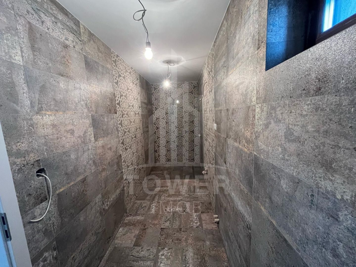 Casă nouă  cu 8 camere, 5 băi și curte – 220 mp utili – 480.000€ - Poză 11